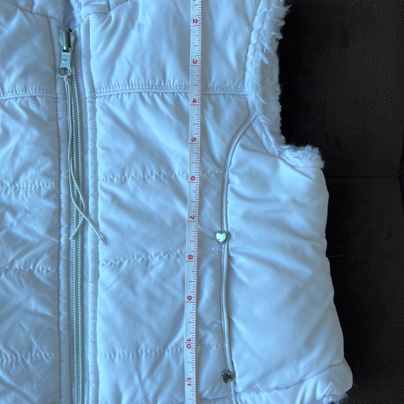 Girls Puffer Vest white size S 2T - Picture 6 of 8